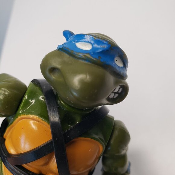 Teenage Mutant Ninja Turtles Playmates Action Figure TMNT Toy Leonardo 1988 - Picture 8 of 10